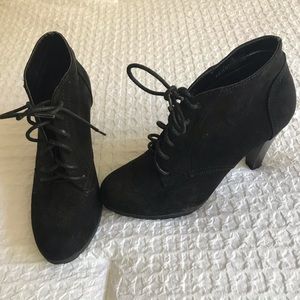 Lace up Black Booties   Size 7